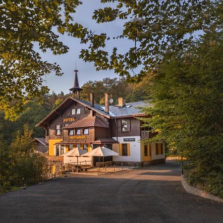 Hotel Lovecky Zamecek Orion Liberec Eksteriør billede