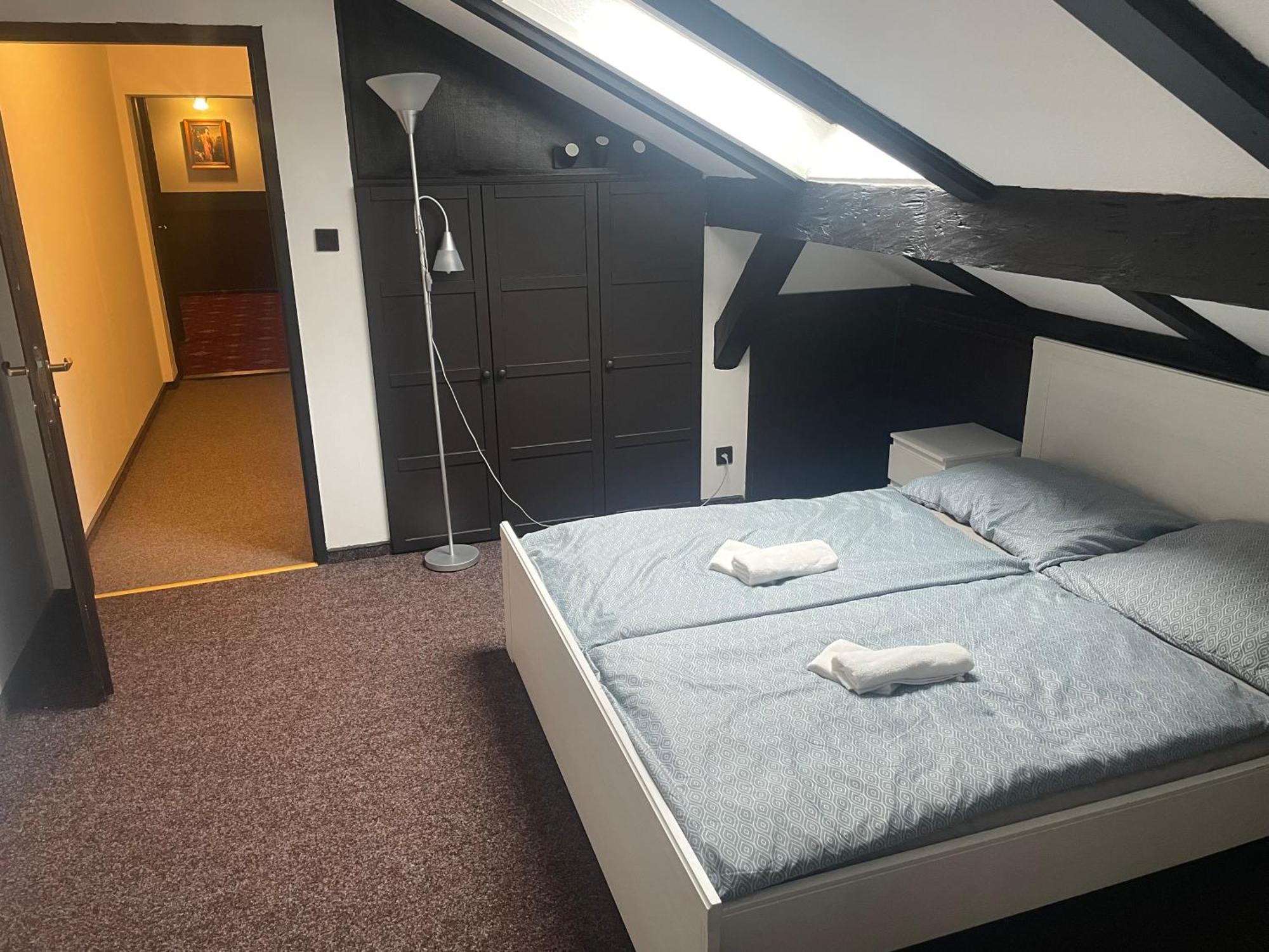Hotel Lovecky Zamecek Orion Liberec Eksteriør billede