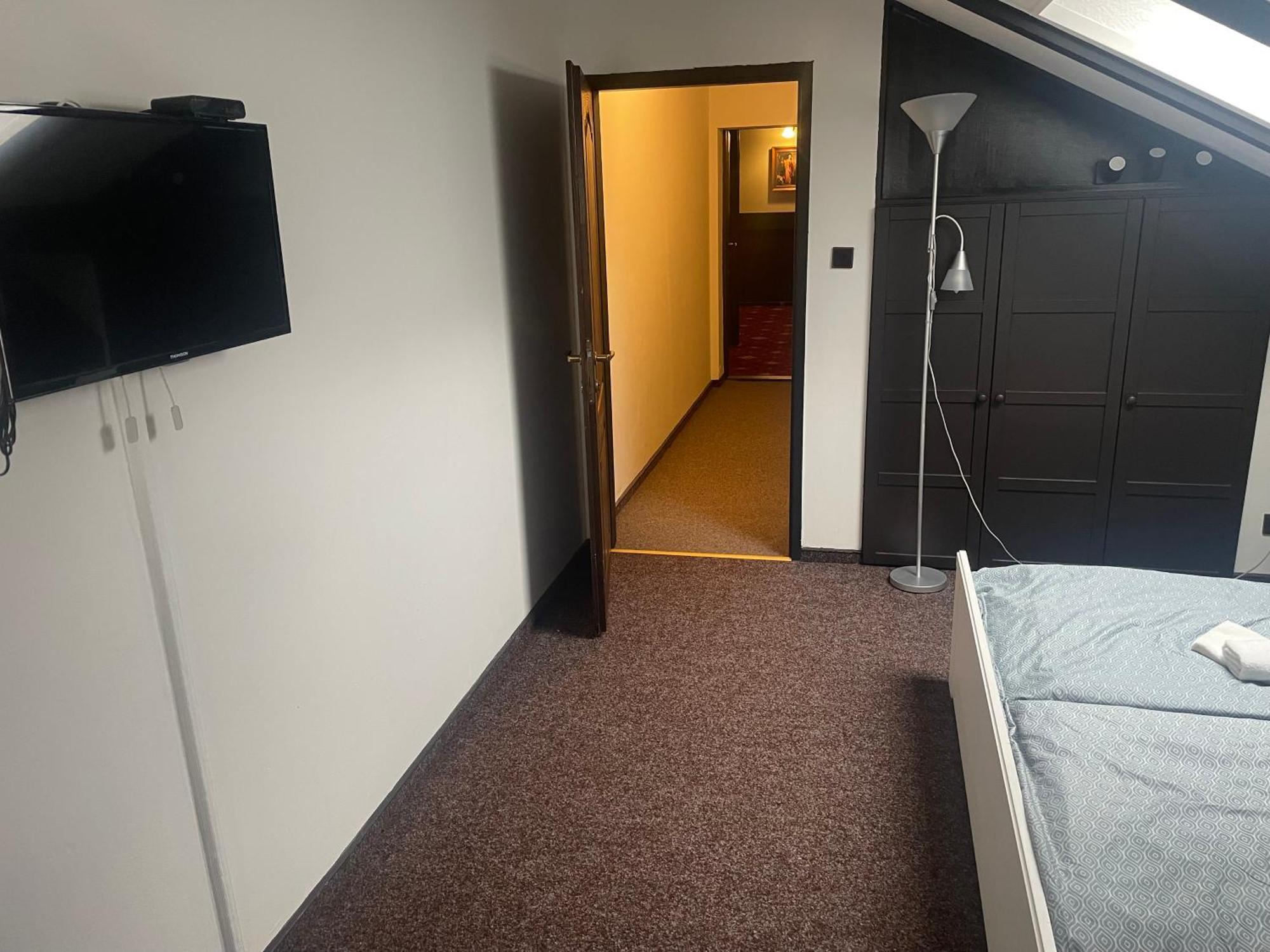 Hotel Lovecky Zamecek Orion Liberec Eksteriør billede