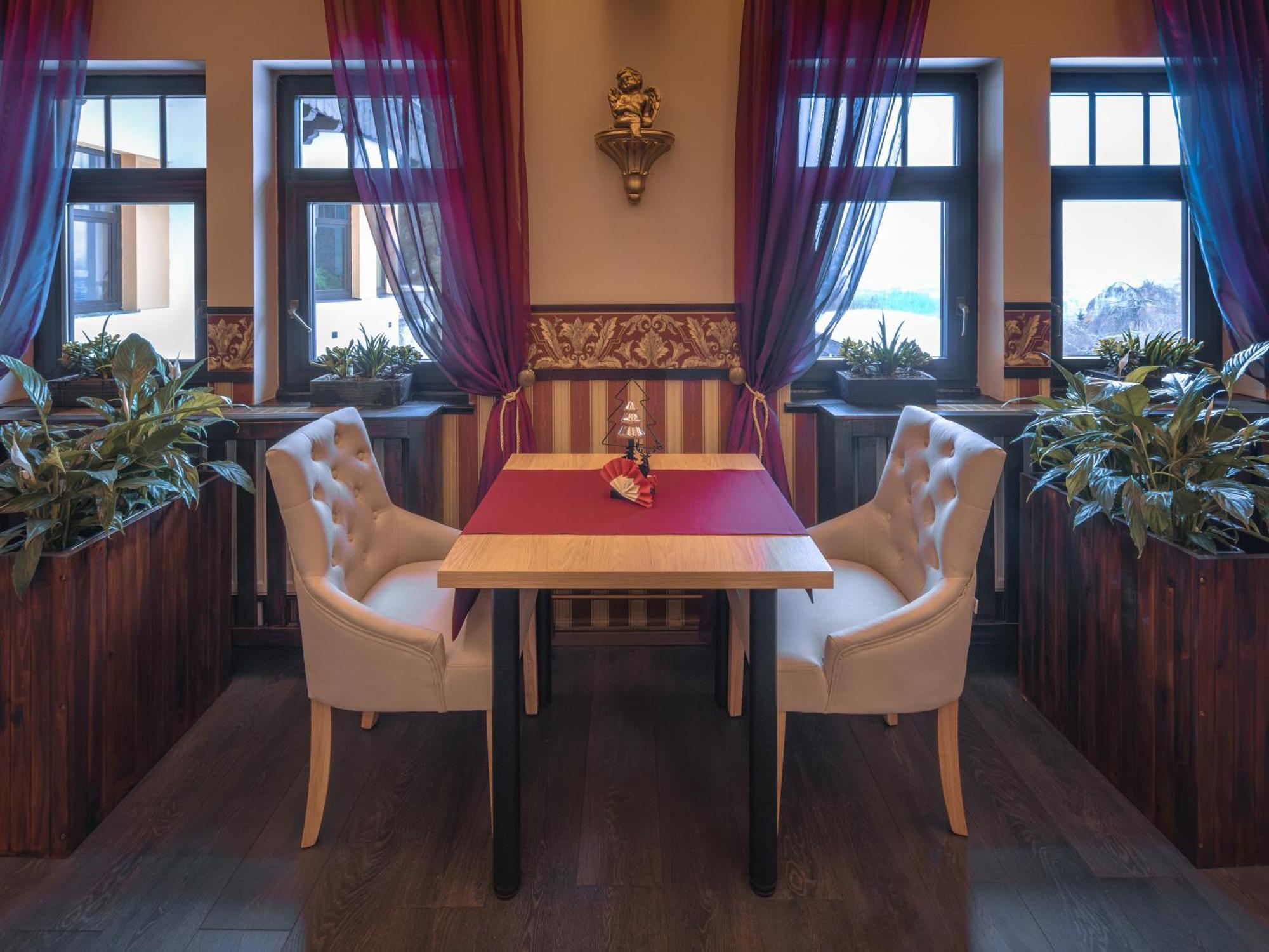 Hotel Lovecky Zamecek Orion Liberec Eksteriør billede