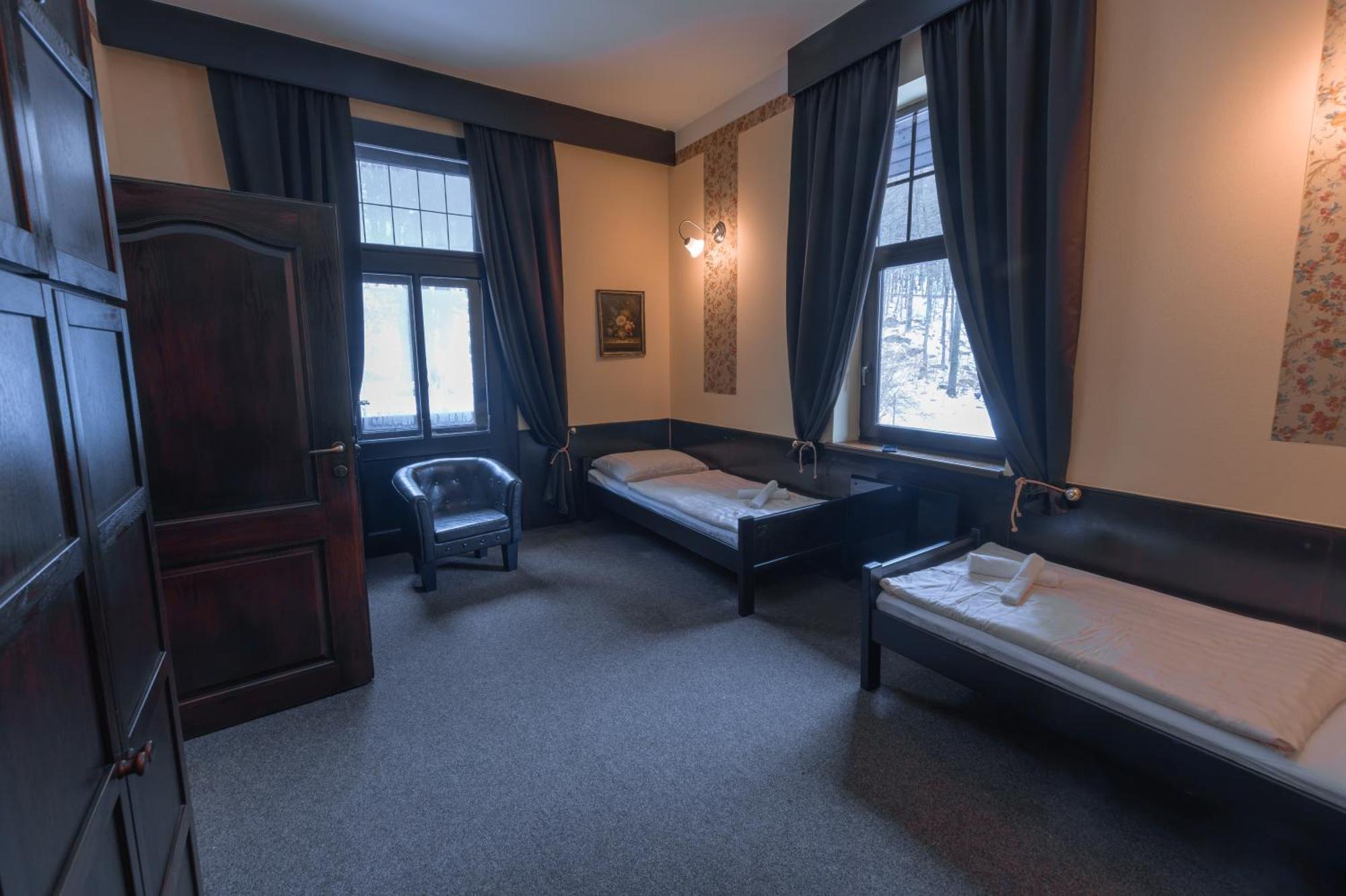 Hotel Lovecky Zamecek Orion Liberec Eksteriør billede