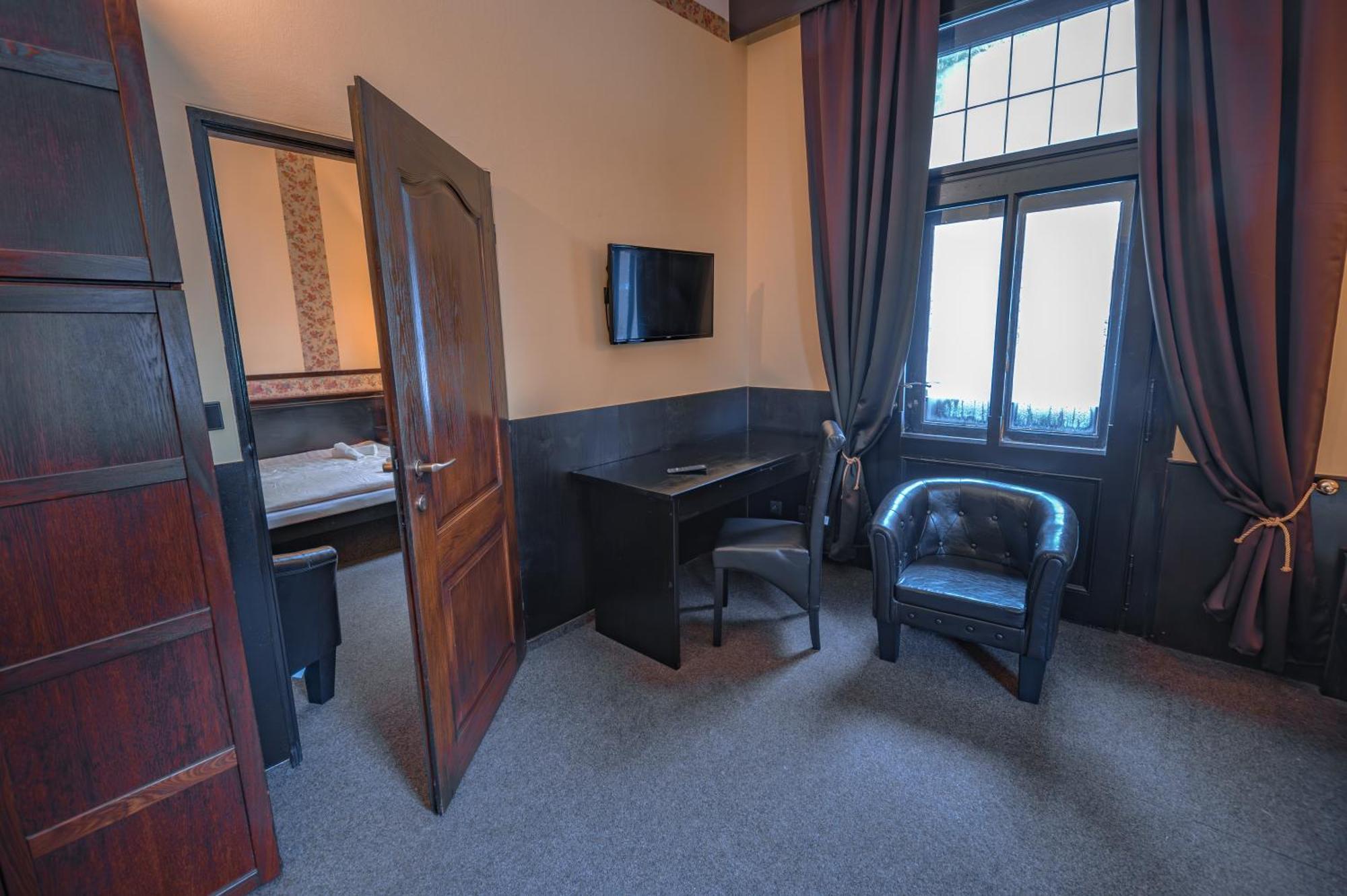 Hotel Lovecky Zamecek Orion Liberec Eksteriør billede